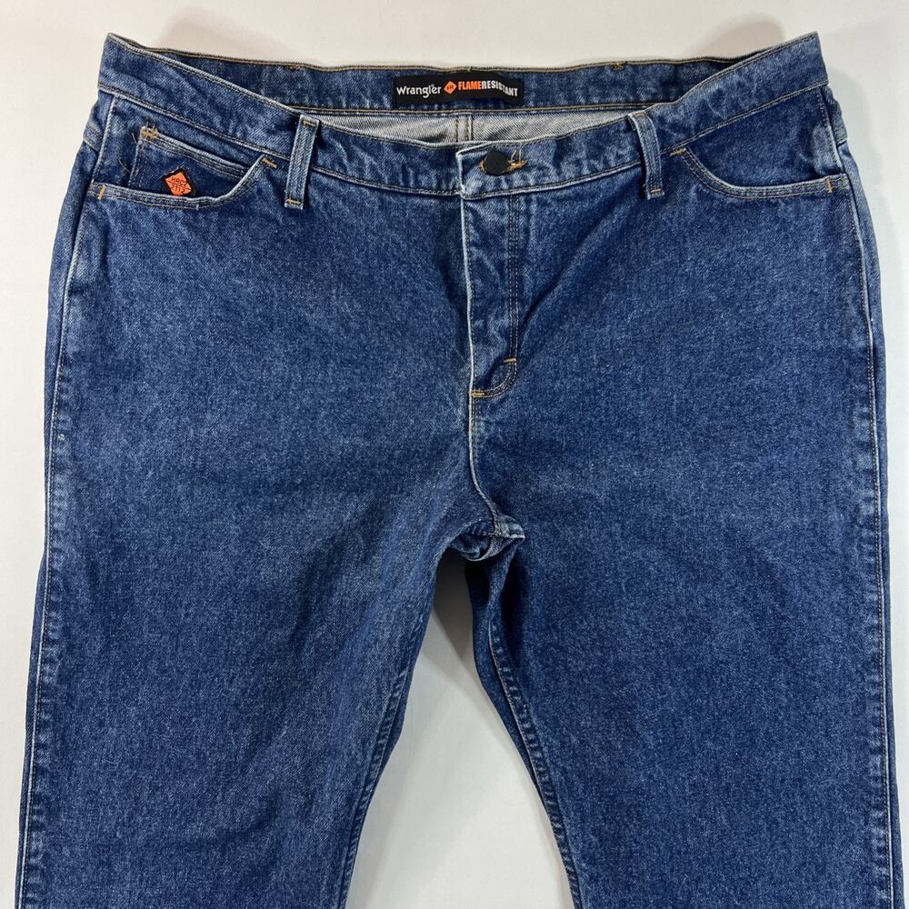 Wrangler FR Flame Resistant Blue Jeans Straight Leg Womens 19/20x34 (40x34) HRC2